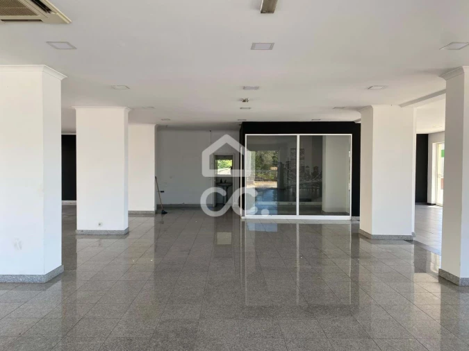 Negócio para Arrendamento em Viseu Foto 10