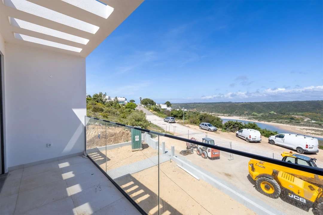 Apartamento T3 para Venda em Aljezur Foto 4