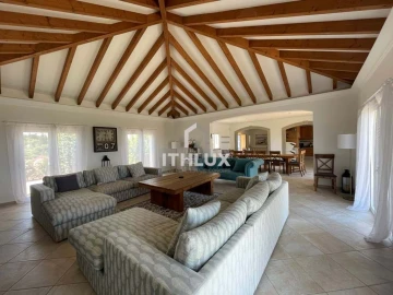 Moradia T6 para Venda em Tavira (Santa Maria e Santiago)