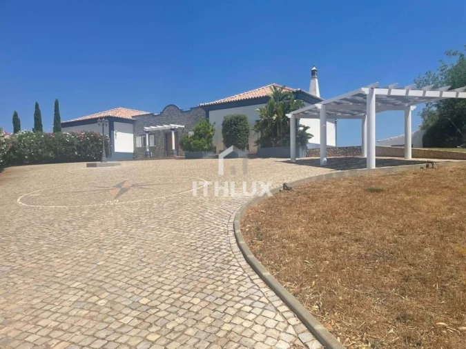 Moradia T6 para Venda em Tavira (Santa Maria e Santiago) Foto 4