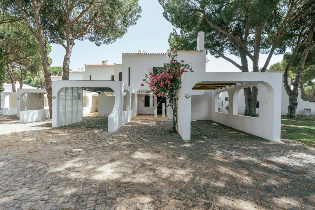 Moradia T3 para Arrendamento férias em Quarteira Foto 1