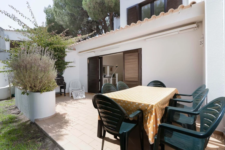 Moradia T3 para Arrendamento férias em Quarteira Foto 29