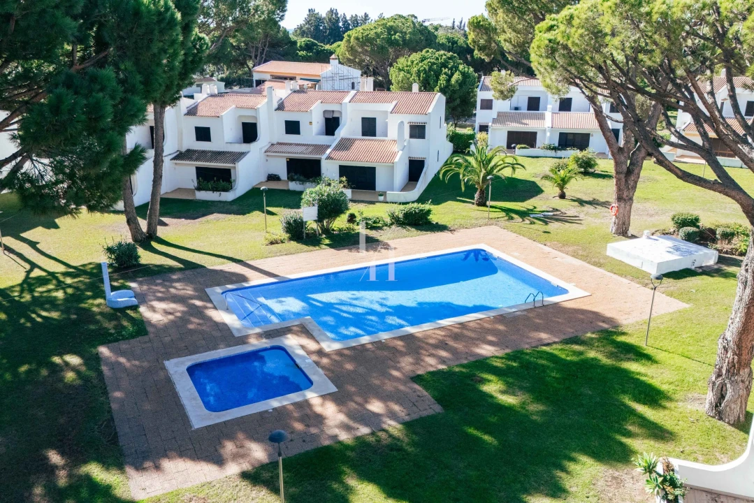 Moradia T3 para Arrendamento férias em Quarteira Foto 24