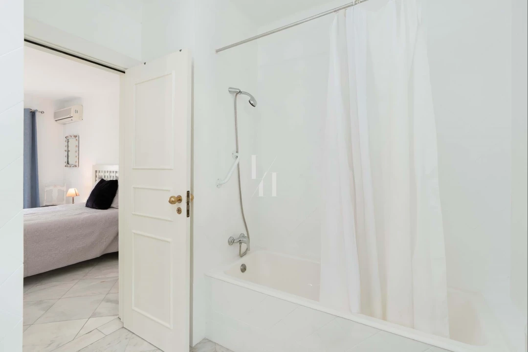 Moradia T3 para Arrendamento férias em Quarteira Foto 9