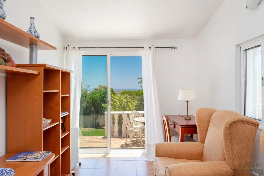 Moradia T3 para Venda em Santa Barbara de Nexe Foto 41