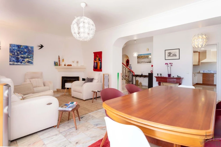 Moradia T3 para Venda em Santa Barbara de Nexe Foto 26