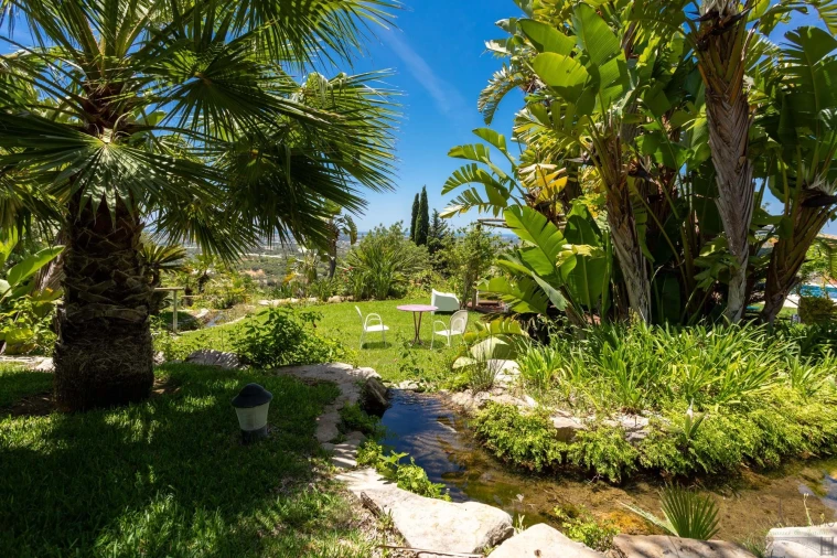 Moradia T3 para Venda em Santa Barbara de Nexe Foto 5