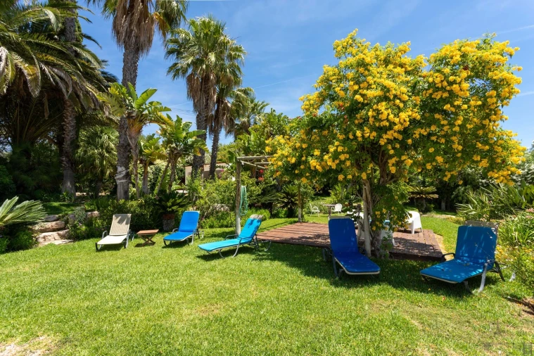 Moradia T3 para Venda em Santa Barbara de Nexe Foto 13