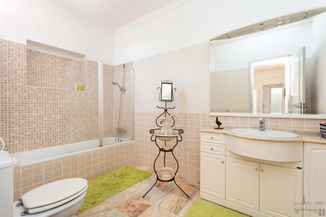 Moradia T3 para Venda em Santa Barbara de Nexe Foto 38