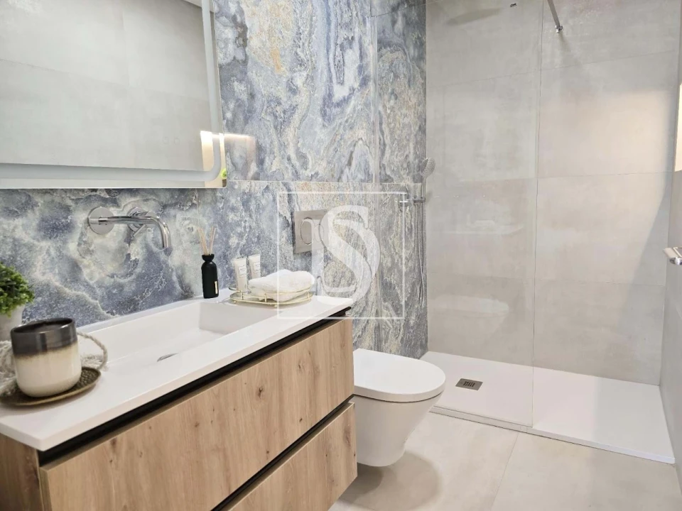 Moradia T4 para Venda em Charneca de Caparica e Sobreda Foto 28