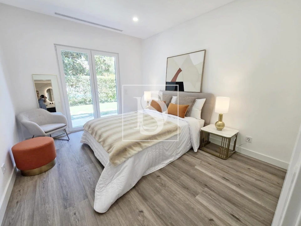 Moradia T4 para Venda em Charneca de Caparica e Sobreda Foto 17