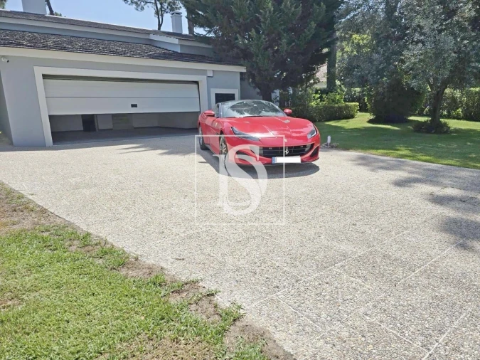 Moradia T4 para Venda em Charneca de Caparica e Sobreda Foto 30