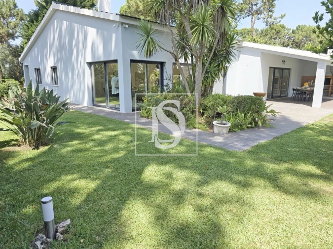 Moradia T4 para Venda em Charneca de Caparica e Sobreda Foto 32