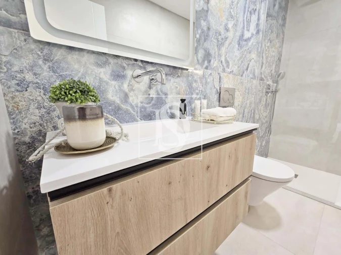 Moradia T4 para Venda em Charneca de Caparica e Sobreda Foto 13