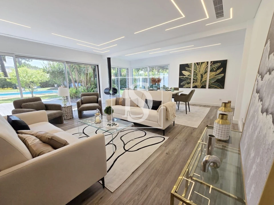 Moradia T4 para Venda em Charneca de Caparica e Sobreda Foto 2