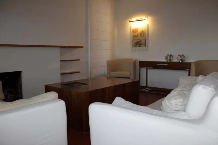 Moradia T3 para Venda em Agua de Pau Foto 17