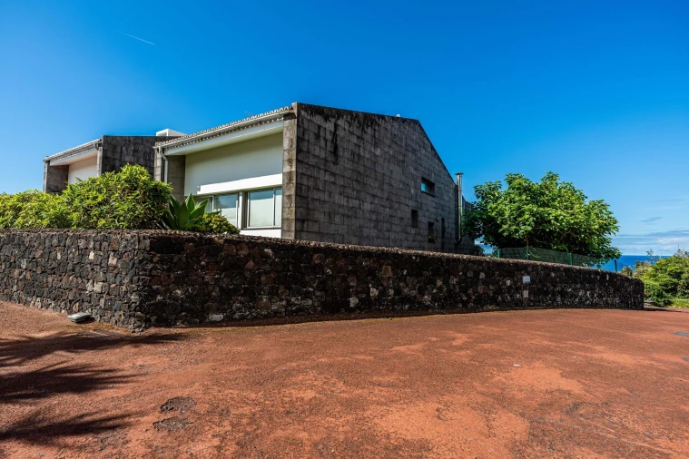 Moradia T3 para Venda em Agua de Pau Foto 30