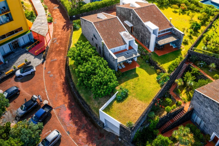 Moradia T3 para Venda em Agua de Pau Foto 11