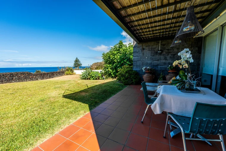 Moradia T3 para Venda em Agua de Pau Foto 7