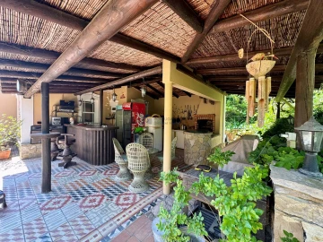 Moradia T5 para Venda em Loule (São Sebastião)