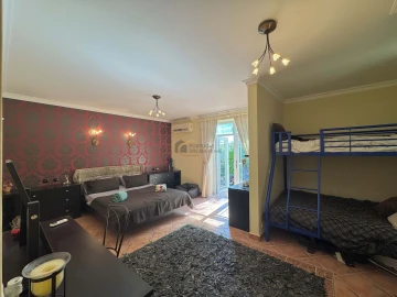 Moradia T5 para Venda em Loule (São Sebastião)