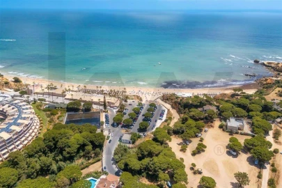 Moradia T5 para Venda em Albufeira e Olhos de Água
