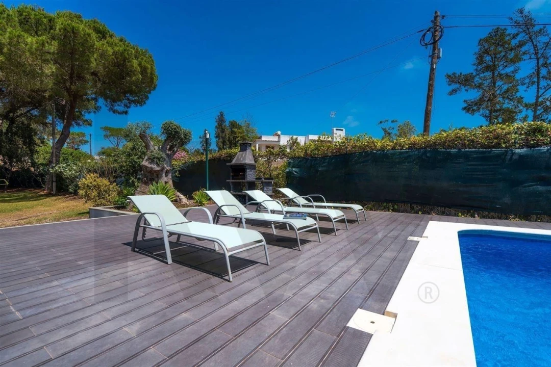 Moradia T5 para Arrendamento férias em Albufeira e Olhos de Água Foto 18