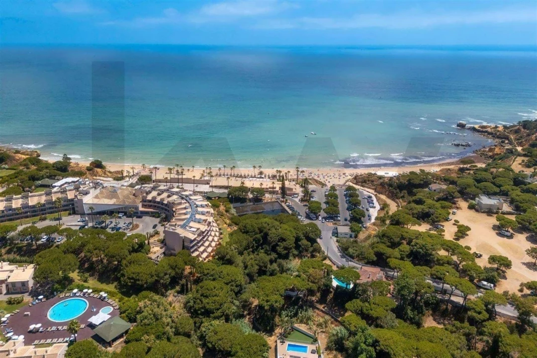 Moradia T5 para Arrendamento férias em Albufeira e Olhos de Água Foto 2