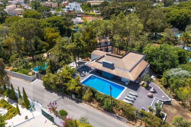 Moradia T5 para Arrendamento férias em Albufeira e Olhos de Água Foto 4