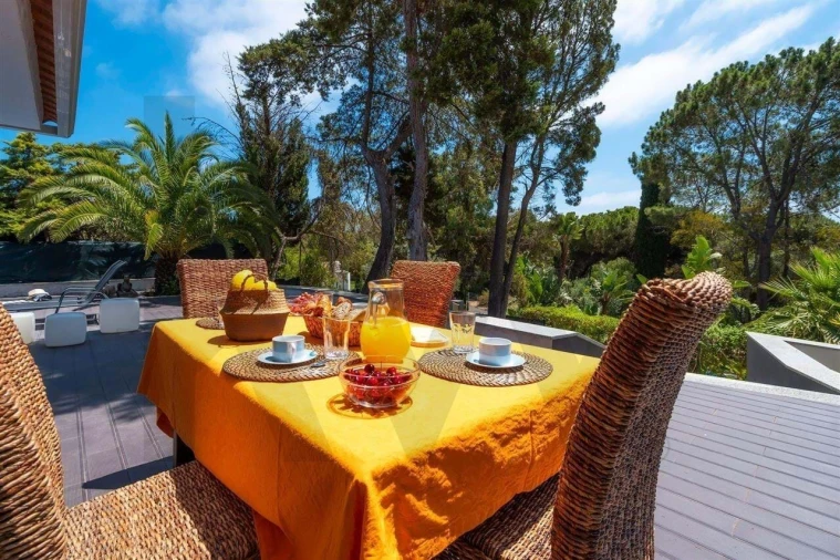 Moradia T5 para Arrendamento férias em Albufeira e Olhos de Água Foto 10