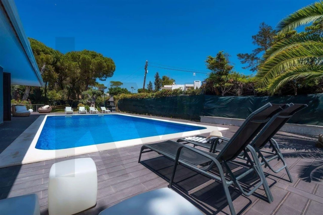 Moradia T5 para Arrendamento férias em Albufeira e Olhos de Água Foto 15