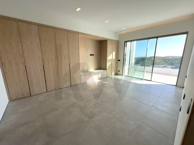 Moradia T3 para Venda em Monchique Foto 11