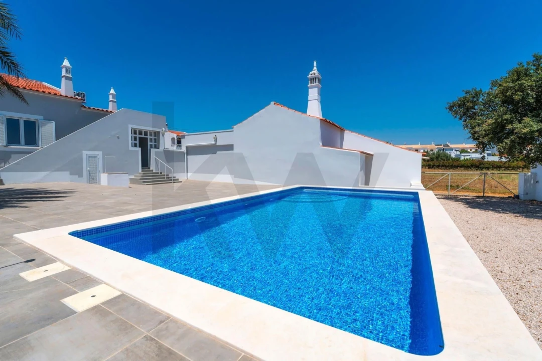 Moradia T5 para Venda em Vila Nova de Cacela Foto 1