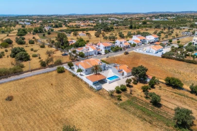Moradia T5 para Venda em Vila Nova de Cacela