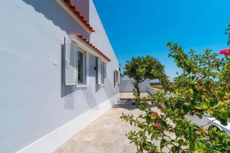 Moradia T5 para Venda em Vila Nova de Cacela Foto 9