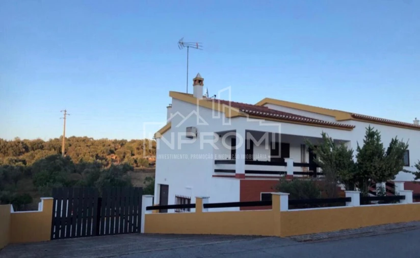 Moradia T6 para Venda em Aldeia da Mata