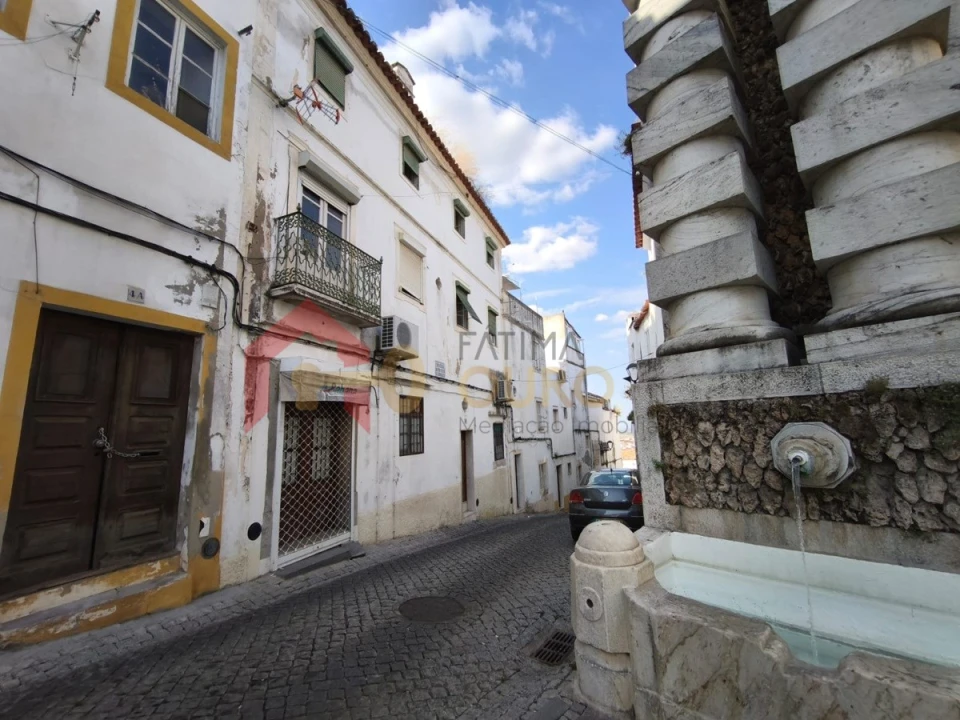 Quinta T2 para Venda em Assunção, Ajuda, Salvador e Santo Ildefonso Foto 23