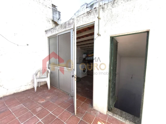 Quinta T2 para Venda em Assunção, Ajuda, Salvador e Santo Ildefonso Foto 20