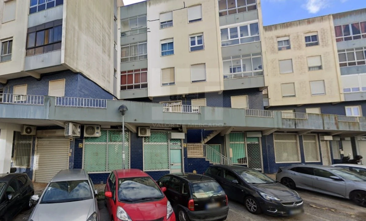 Loja para Venda em Loures Foto 1