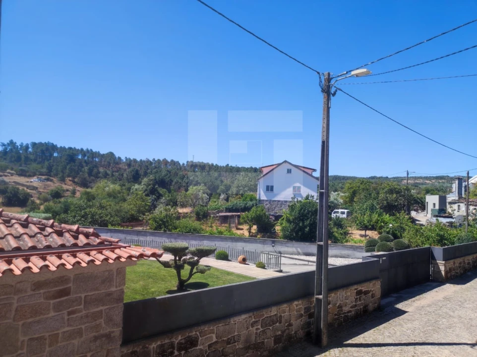 Moradia T4 para Venda em Sernancelhe e Sarzeda Foto 21