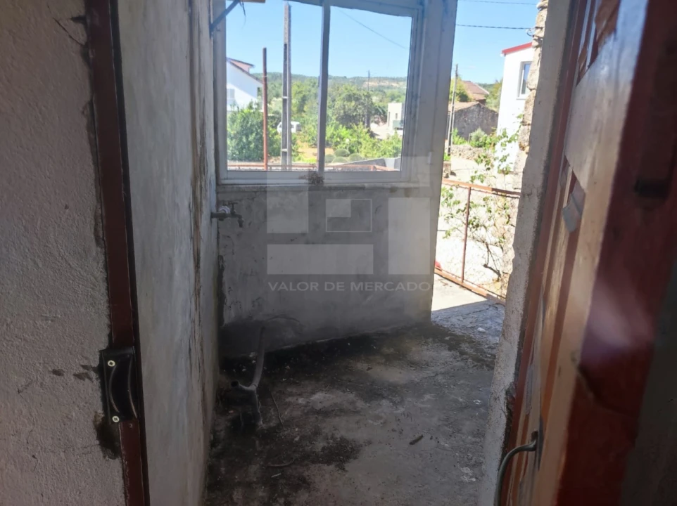 Moradia T4 para Venda em Sernancelhe e Sarzeda Foto 24