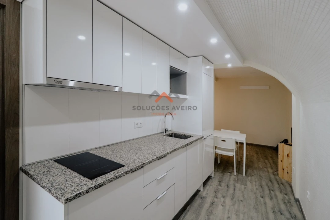 Prédio para Venda em Glória e Vera Cruz Foto 41