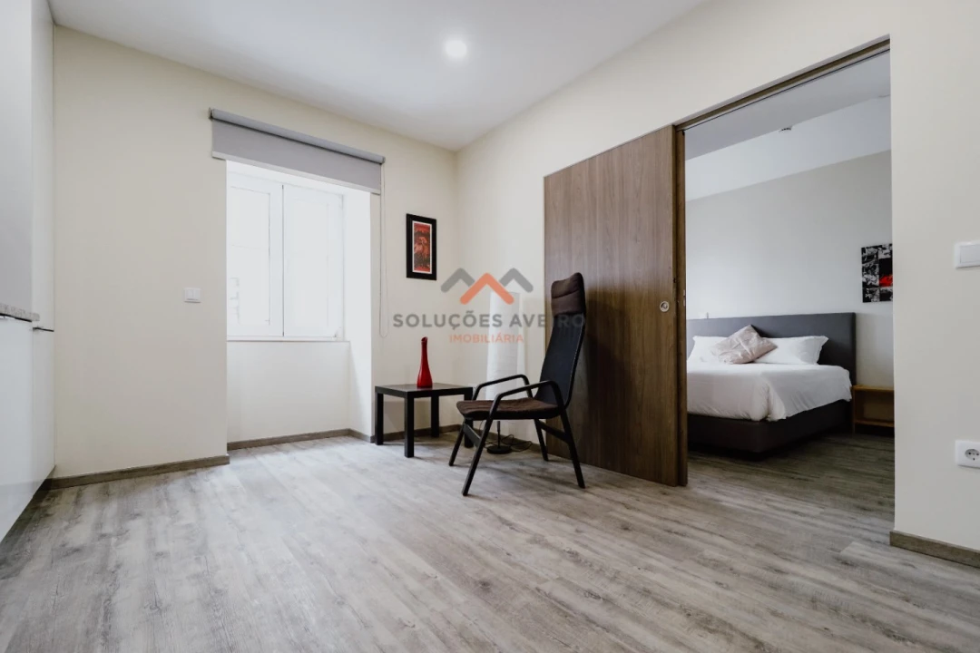 Prédio para Venda em Glória e Vera Cruz Foto 79