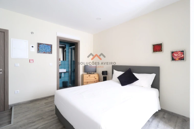 Prédio para Venda em Glória e Vera Cruz Foto 85