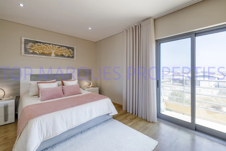 Apartamento T3 para Venda em Olhão Foto 10