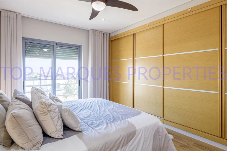 Apartamento T3 para Venda em Olhão Foto 16