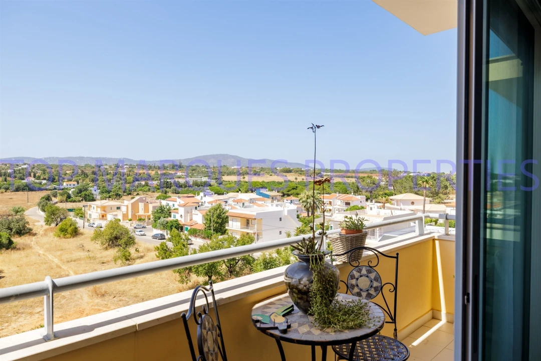 Apartamento T3 para Venda em Olhão Foto 19