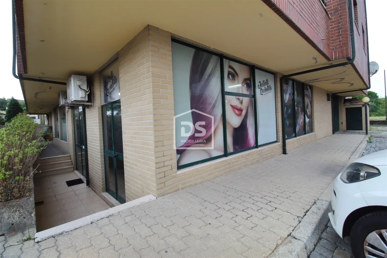 Loja para Venda em Figueiro Foto 10