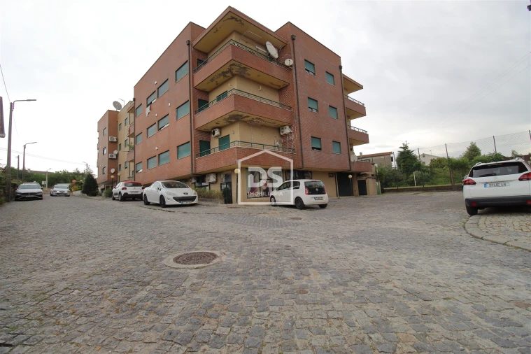 Loja para Venda em Figueiro Foto 13