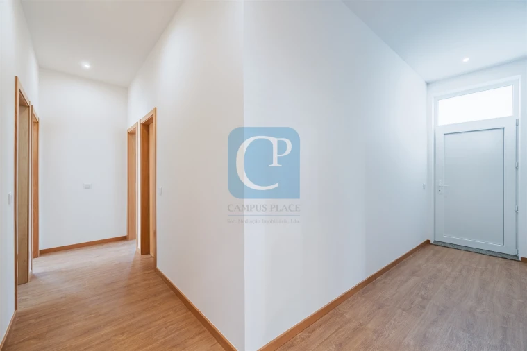 Moradia T5 para Venda em Soalhães Foto 27